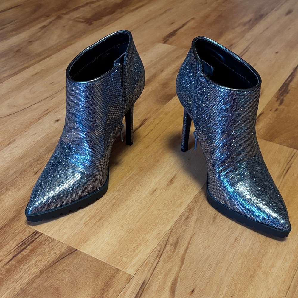 Silver Glitter Ankle Boots, Sz 6.5 - Picture 2 of 8